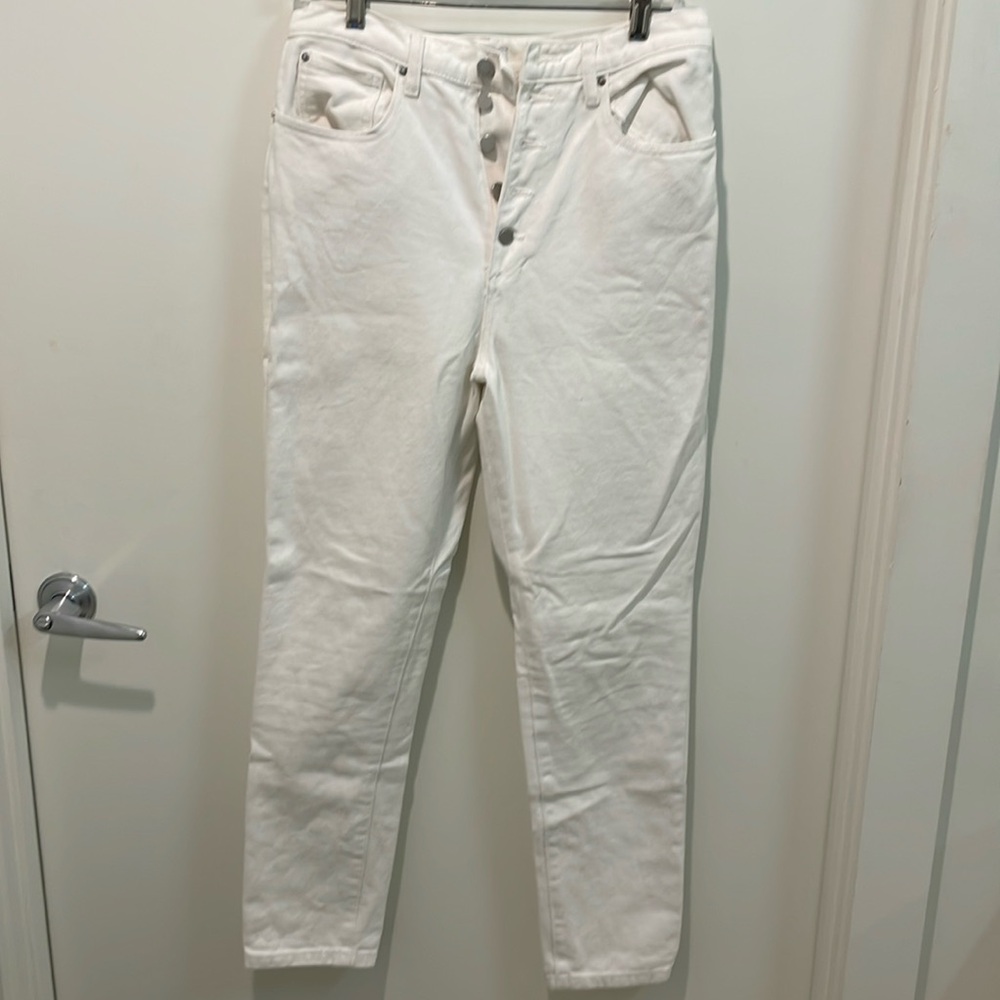 White skinny jeans